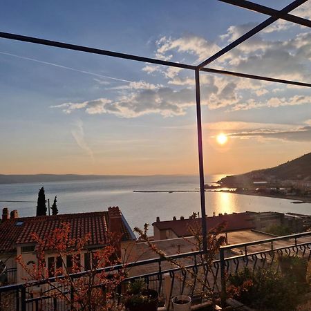 Apartman Nora Omiš Exteriör bild