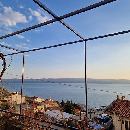 Apartman Nora Omiš Exteriör bild