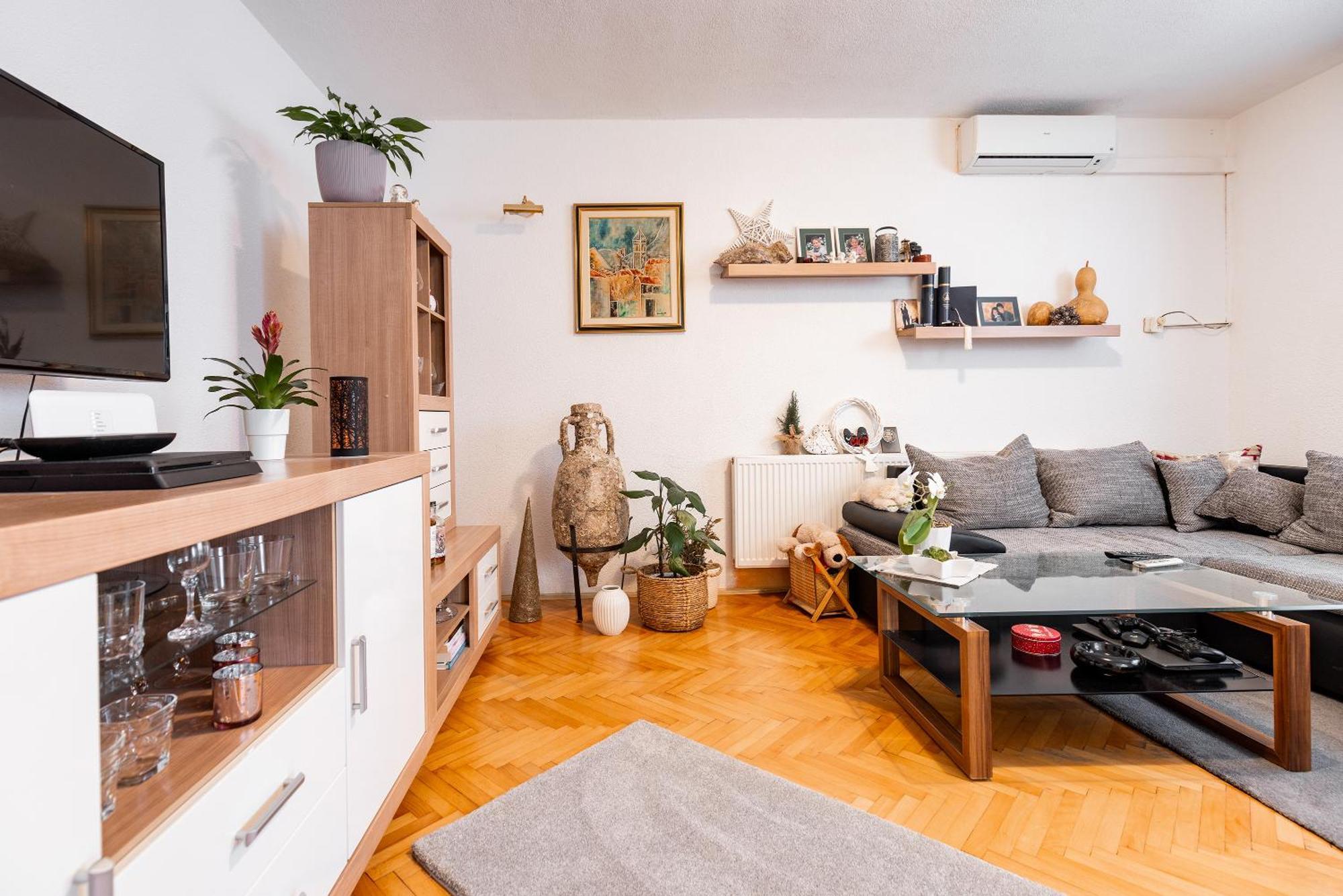 Apartman Nora Omiš Exteriör bild
