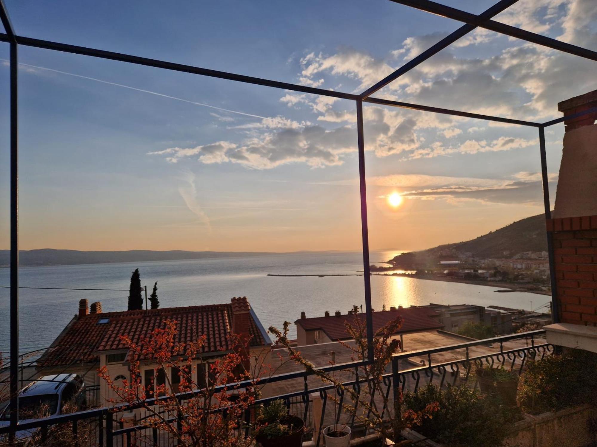 Apartman Nora Omiš Exteriör bild